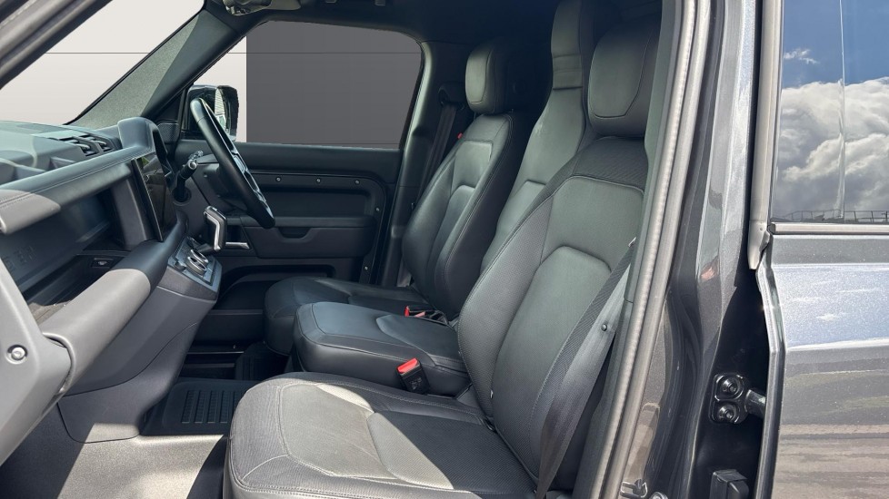 Land Rover Defender 110 Diesel 3.0 D300 Hard Top X-Dynamic HSE Auto [3 Seat] - Image 3