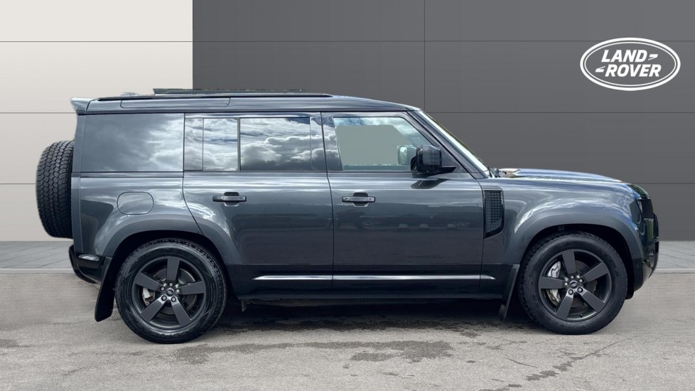 Land Rover Defender 110 Diesel 3.0 D300 Hard Top X-Dynamic HSE Auto [3 Seat] - Image 5