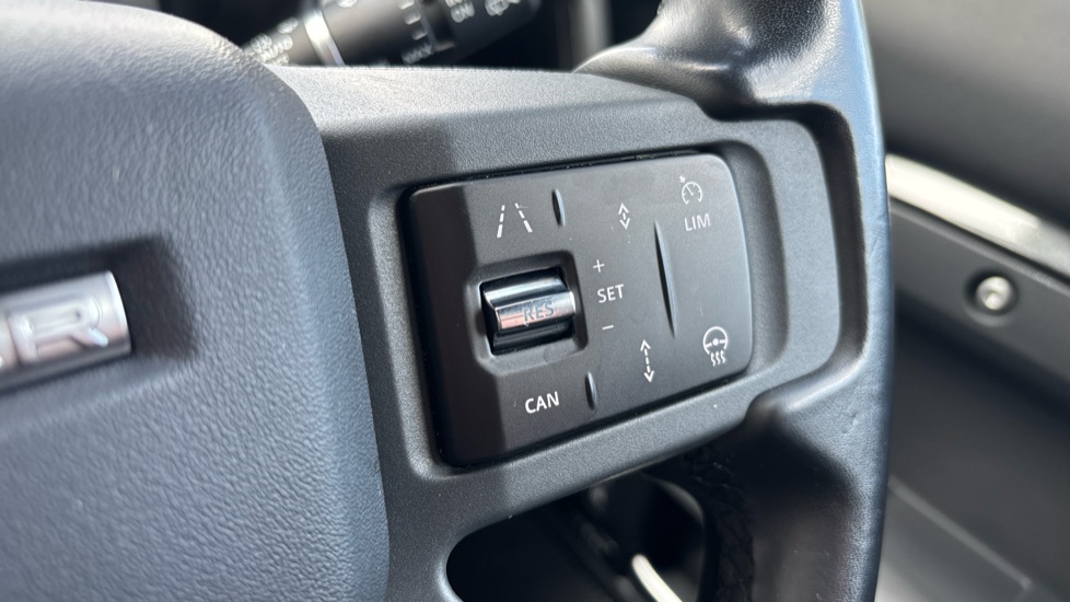 Land Rover Defender 110 Diesel 3.0 D300 Hard Top X-Dynamic HSE Auto [3 Seat] - Image 42