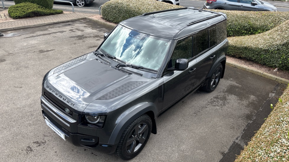 Land Rover Defender 110 Diesel 3.0 D300 Hard Top X-Dynamic HSE Auto [3 Seat] - Image 48