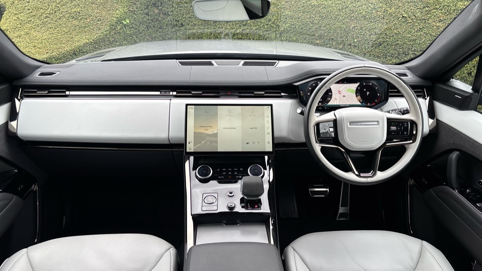 Land Rover Range Rover Sport 3.0 P400 Dynamic SE 5dr Auto Petrol Estate - Image 9