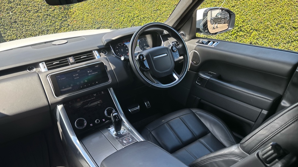 Land Rover Range Rover Sport 3.0 D300 HSE Dynamic 5dr Auto Diesel Estate - Image 22