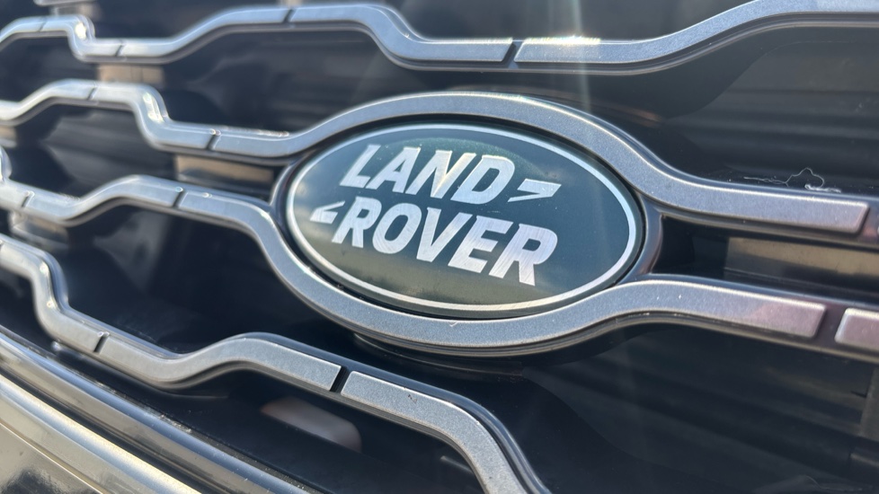 Land Rover Range Rover Sport 3.0 D300 HSE Dynamic 5dr Auto Diesel Estate - Image 36