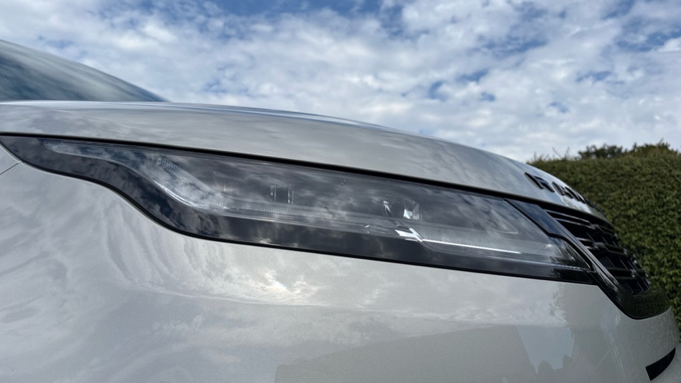 Land Rover Range Rover Evoque 1.5 P270e Edition 5dr Auto Hatchback - Image 17