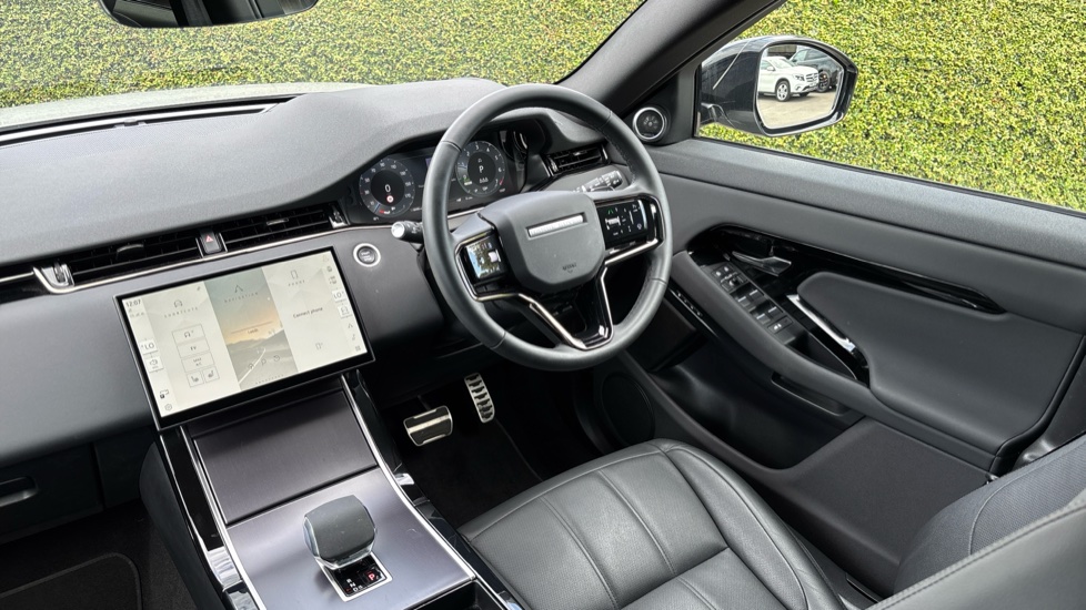 Land Rover Range Rover Evoque 1.5 P270e Edition 5dr Auto Hatchback - Image 31