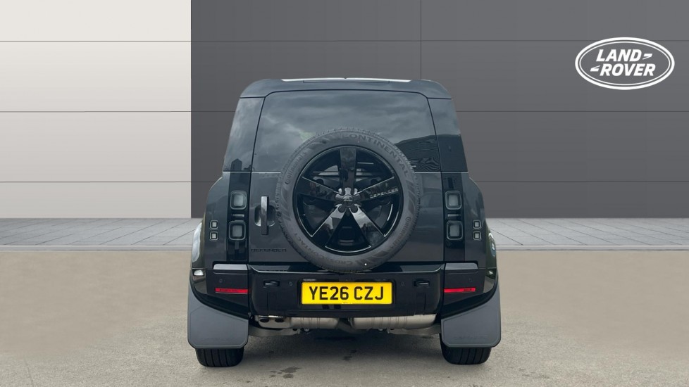 Land Rover Defender 3.0 D350 X-Dynamic HSE 110 5dr Auto Diesel Estate - Image 6