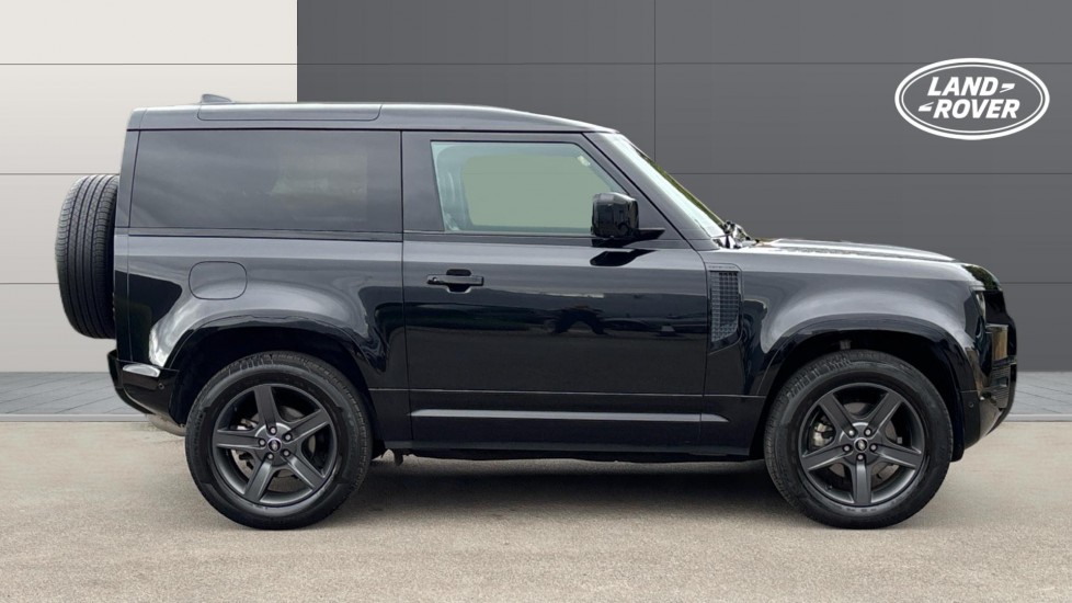 Land Rover Defender 3.0 D250 X-Dynamic SE 90 3dr Auto Diesel Estate - Image 5