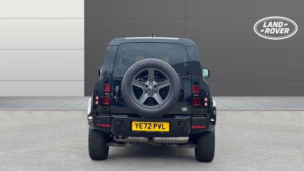 Land Rover Defender 3.0 D250 X-Dynamic SE 90 3dr Auto Diesel Estate - Image 6