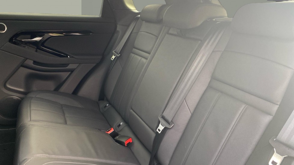 Land Rover Range Rover Evoque 2.0 D200 Dynamic SE 5dr Auto Diesel Hatchback - Image 4