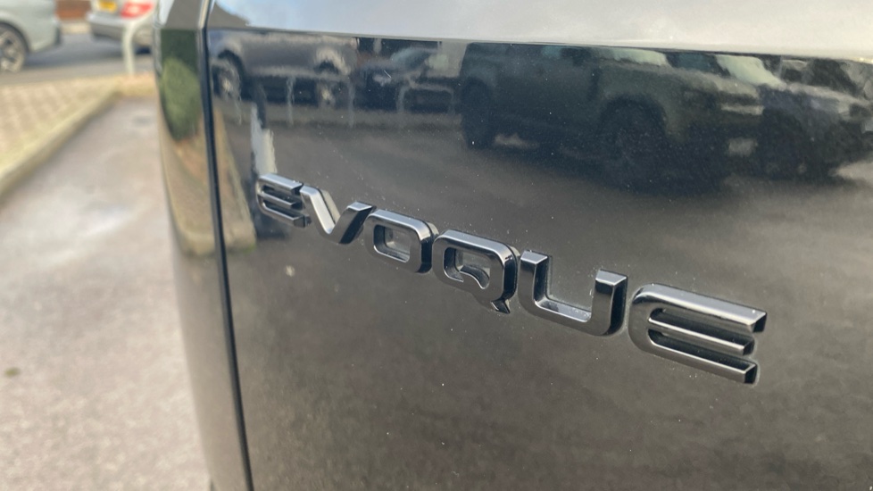 Land Rover Range Rover Evoque 2.0 D200 Dynamic SE 5dr Auto Diesel Hatchback - Image 21