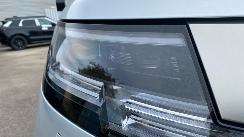 Land Rover Range Rover 3.0 D350 Autobiography 4dr Auto Diesel Estate - Image 17