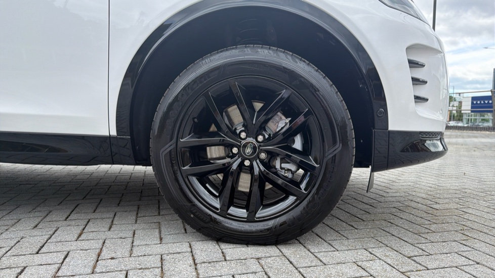 Land Rover Discovery Sport 2.0 D200 Landmark 5dr Auto [5 Seat] Diesel Station Wagon - Image 8