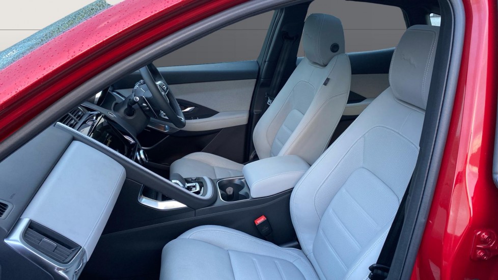 Jaguar E-Pace 2.0 D200 R-Dynamic HSE Black 5dr Auto Diesel Estate - Image 3