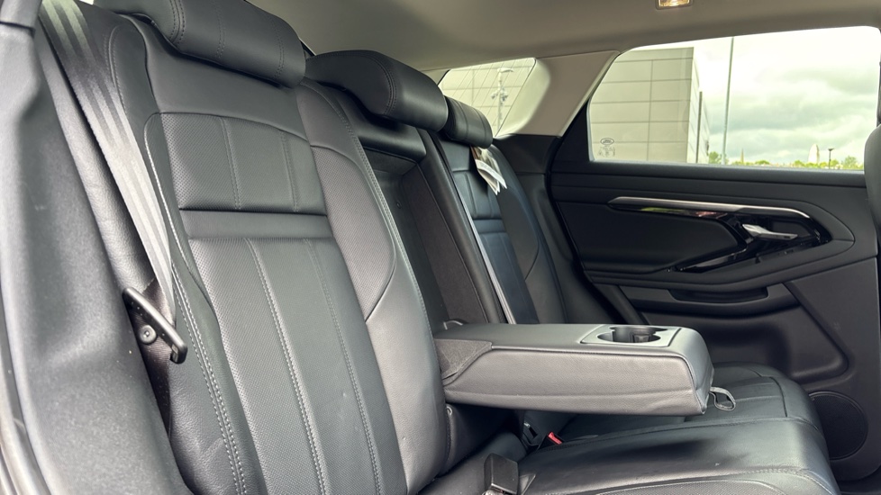 Land Rover Range Rover Evoque 2.0 P200 S 5dr Auto Petrol Hatchback - Image 37
