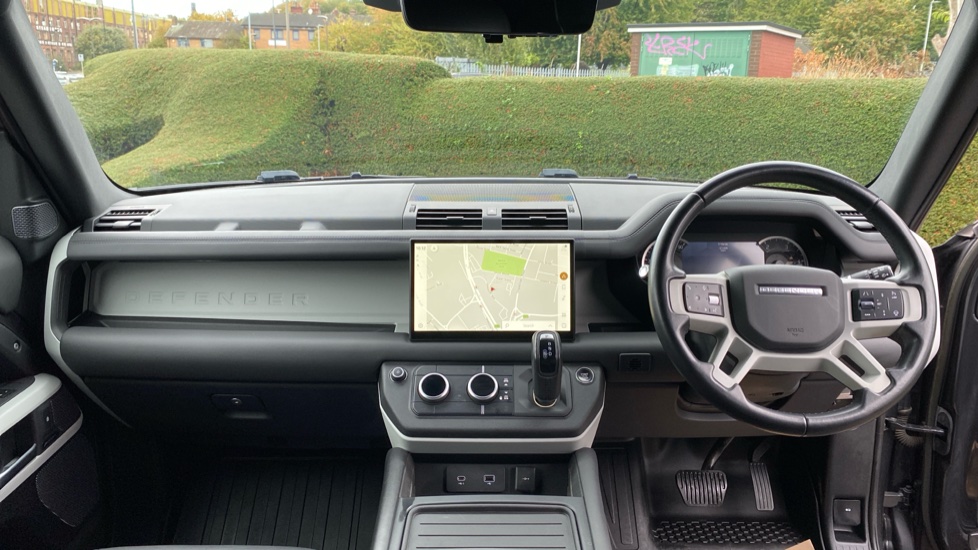 Land Rover Defender 110 Diesel 3.0 D250 Hard Top HSE Auto - Image 9