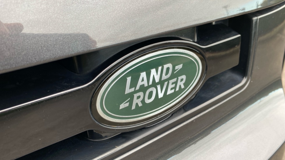 Land Rover Defender 110 Diesel 3.0 D250 Hard Top HSE Auto - Image 22
