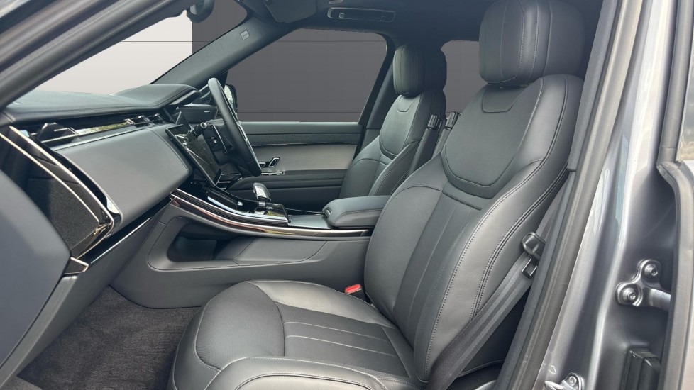 Land Rover Range Rover Sport 3.0 D300 Dynamic SE 5dr Auto Diesel Estate - Image 3