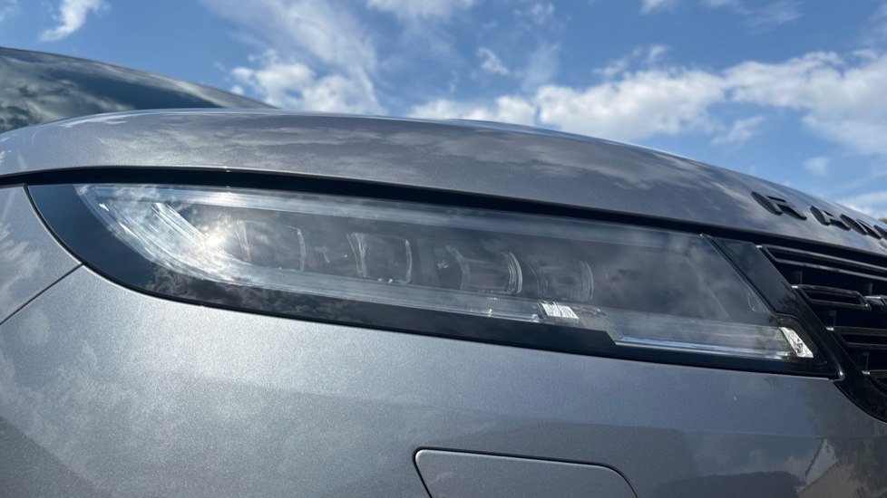 Land Rover Range Rover Sport 3.0 D300 Dynamic SE 5dr Auto Diesel Estate - Image 17