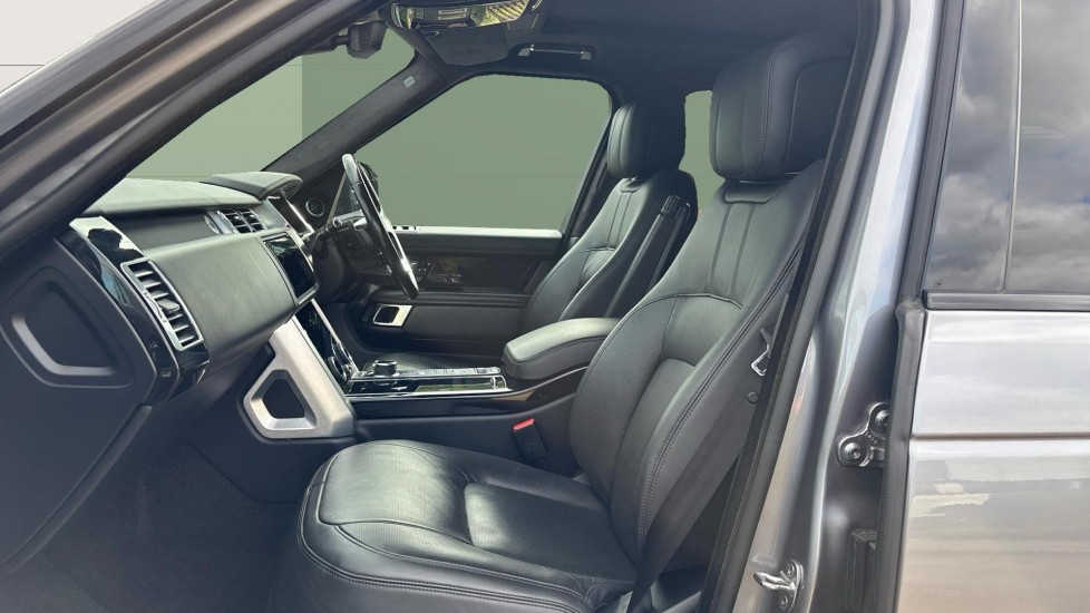 Land Rover Range Rover 3.0 D300 Westminster 4dr Auto Diesel Estate - Image 3