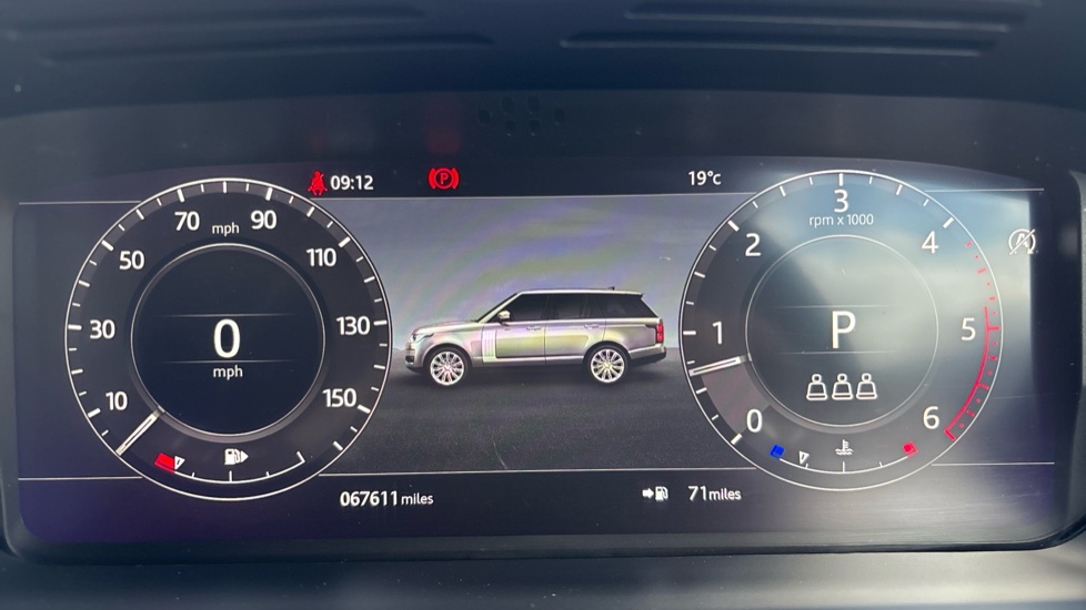 Land Rover Range Rover 3.0 D300 Westminster 4dr Auto Diesel Estate - Image 16
