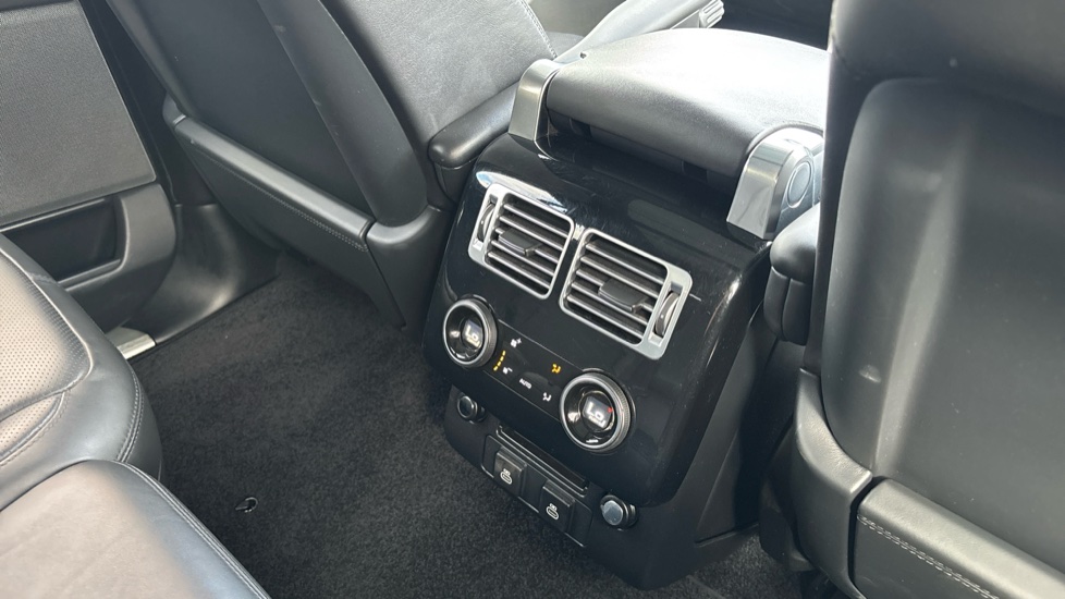 Land Rover Range Rover 3.0 D300 Westminster 4dr Auto Diesel Estate - Image 18
