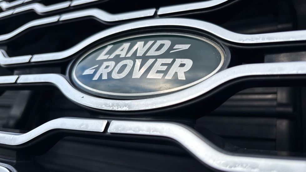 Land Rover Range Rover 3.0 D300 Westminster 4dr Auto Diesel Estate - Image 35