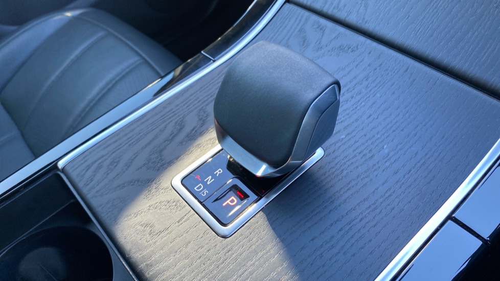 Land Rover Range Rover Evoque 2.0 D200 Autobiography 5dr Auto Diesel Hatchback - Image 13