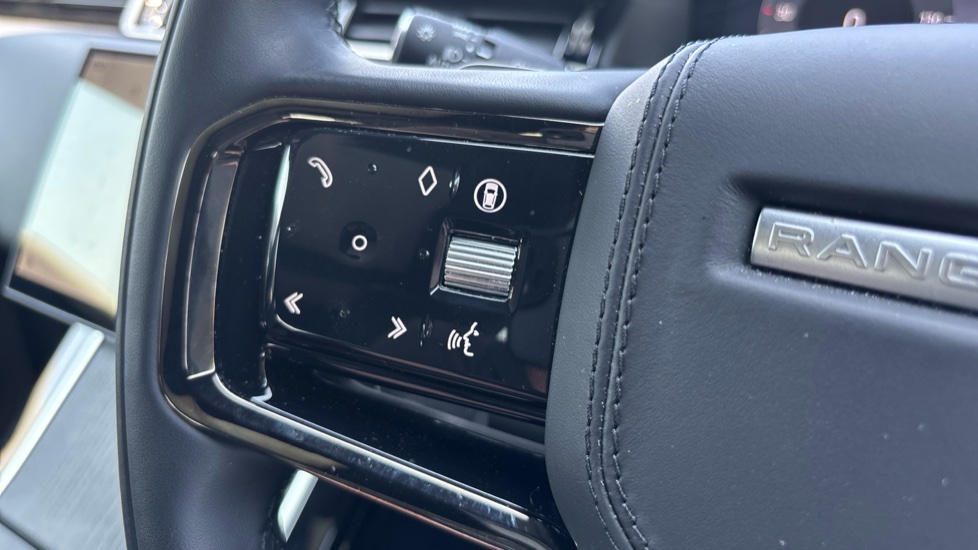Land Rover Range Rover Evoque 2.0 D200 Autobiography 5dr Auto [Revised] Diesel Hatchback - Image 36