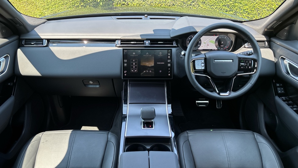 Land Rover Range Rover Velar 2.0 D200 MHEV Dynamic SE 5dr Auto Diesel Estate - Image 9