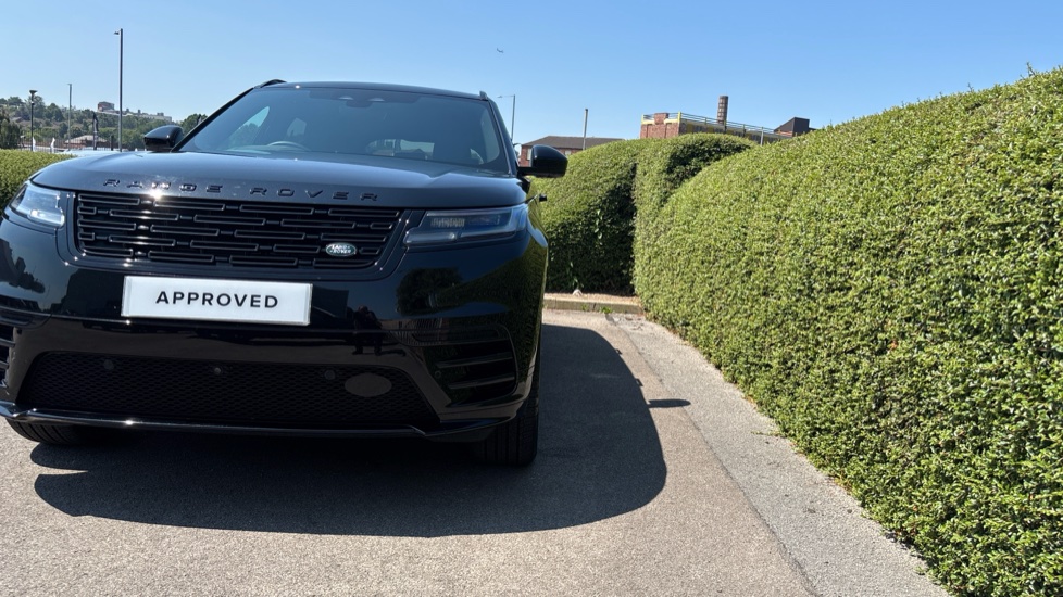 Land Rover Range Rover Velar 2.0 D200 MHEV Dynamic SE 5dr Auto Diesel Estate - Image 35
