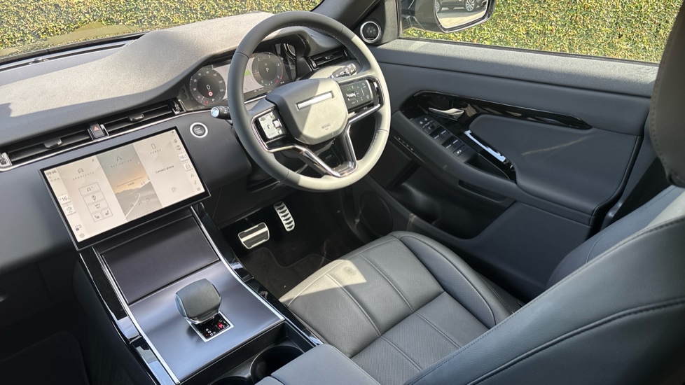Land Rover Range Rover Evoque 2.0 D200 Dynamic SE 5dr Auto Diesel Hatchback - Image 27