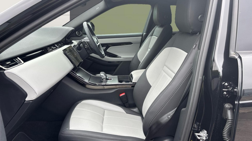 Land Rover Range Rover Evoque 2.0 D200 Dynamic SE 5dr Auto Diesel Hatchback - Image 3