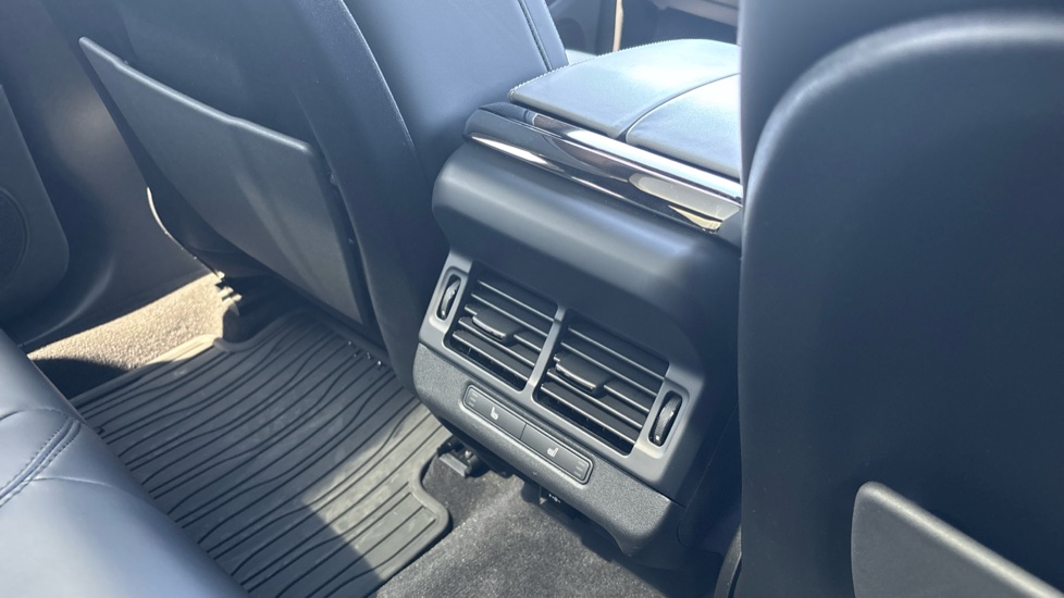 Land Rover Range Rover Evoque 2.0 D200 Autobiography 5dr Auto [Revised] Diesel Hatchback - Image 18