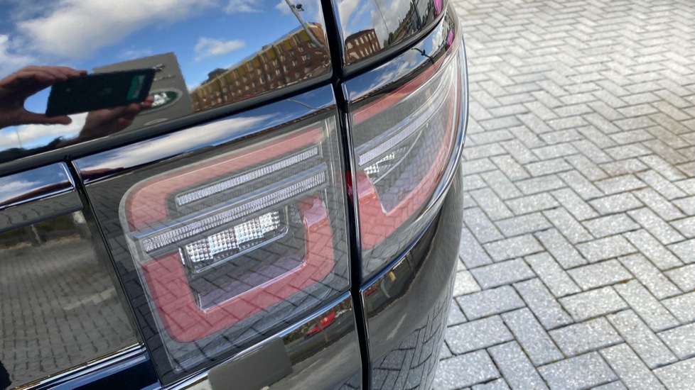 Land Rover Discovery Sport 2.0 D200 Landmark 5dr Auto [5 Seat] Diesel Station Wagon - Image 19