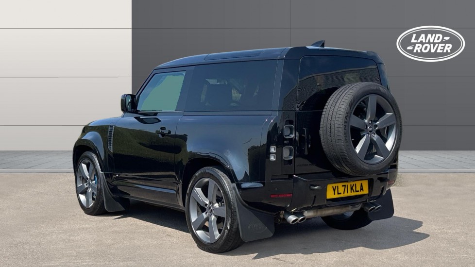 Land Rover Defender 5.0 P525 V8 90 3dr Auto Petrol Estate - Image 2