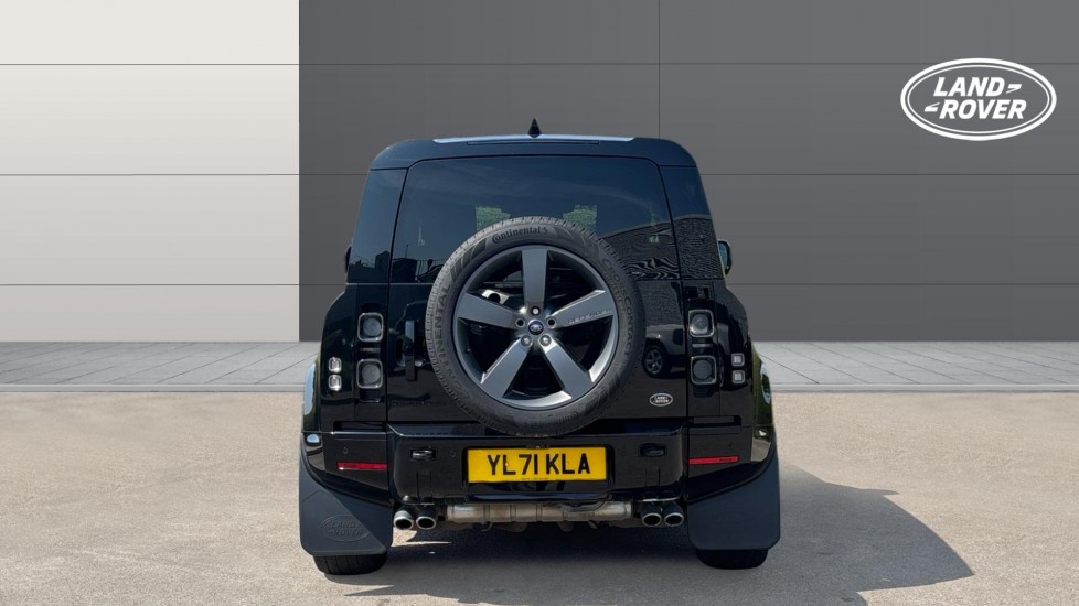 Land Rover Defender 5.0 P525 V8 90 3dr Auto Petrol Estate - Image 6