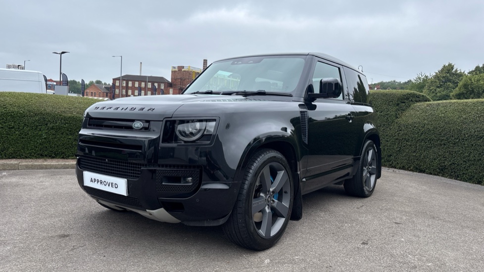 Land Rover Defender 5.0 P525 V8 90 3dr Auto Petrol Estate - Image 47