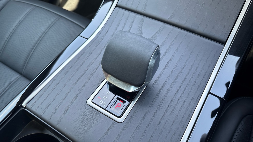 Land Rover Range Rover Evoque 2.0 D200 Autobiography 5dr Auto [Revised] Diesel Hatchback - Image 13