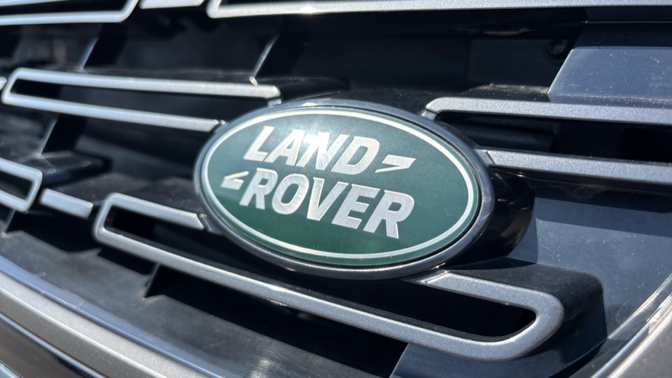 Land Rover Range Rover Evoque 2.0 D200 Autobiography 5dr Auto [Revised] Diesel Hatchback - Image 35