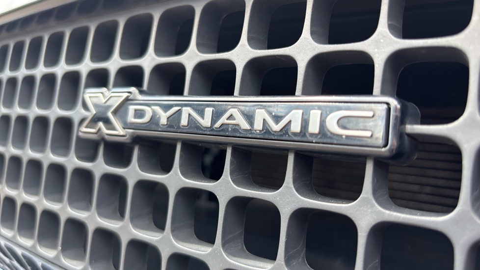 Land Rover Defender 3.0 D250 X-Dynamic HSE 90 3dr Auto Diesel Estate - Image 53