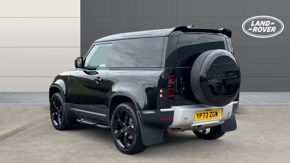 Land Rover Defender 90 Diesel 3.0 D250 Hard Top SE Auto - Image 2