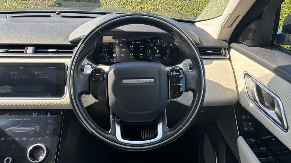 Land Rover Range Rover Velar 2.0 D240 R-Dynamic SE 5dr Auto Diesel Estate - Image 15