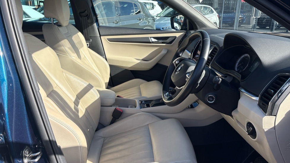 Skoda Karoq 1.5 TSI Edition 5dr DSG Petrol Estate - Image 15
