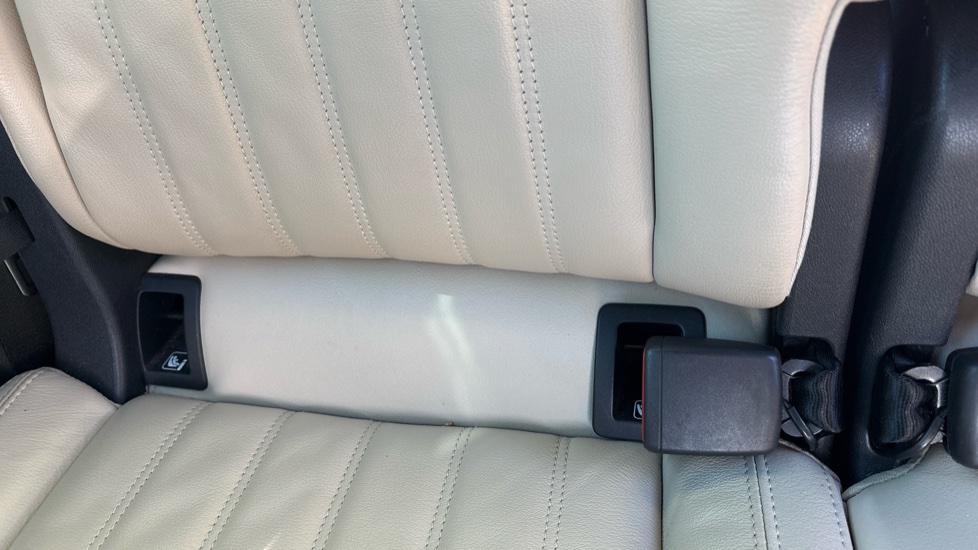 Skoda Karoq 1.5 TSI Edition 5dr DSG Petrol Estate - Image 27