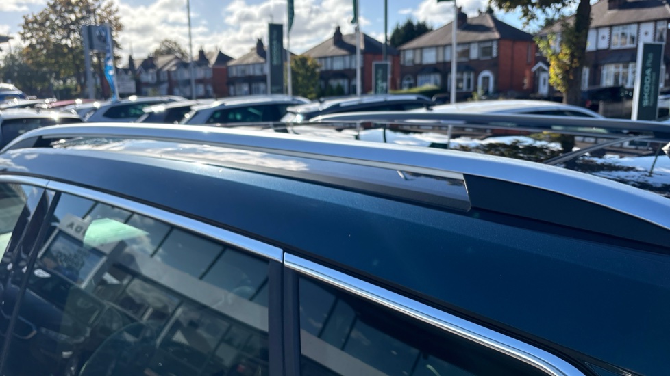 Skoda Karoq 1.5 TSI Edition 5dr DSG Petrol Estate - Image 29