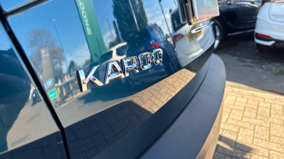 Skoda Karoq 1.5 TSI Edition 5dr DSG Petrol Estate - Image 39