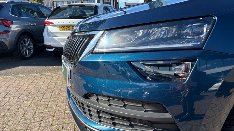 Skoda Karoq 1.5 TSI Edition 5dr DSG Petrol Estate - Image 42