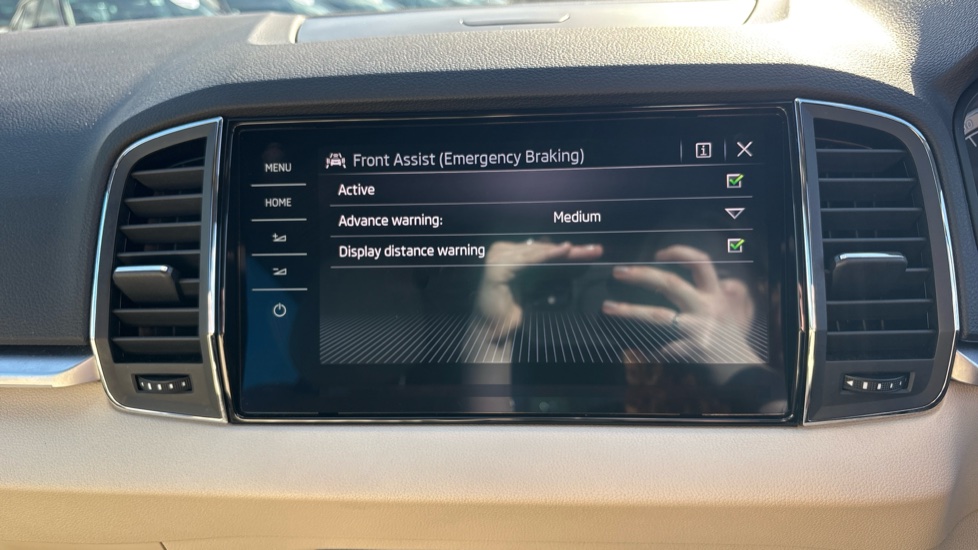 Skoda Karoq 1.5 TSI Edition 5dr DSG Petrol Estate - Image 73