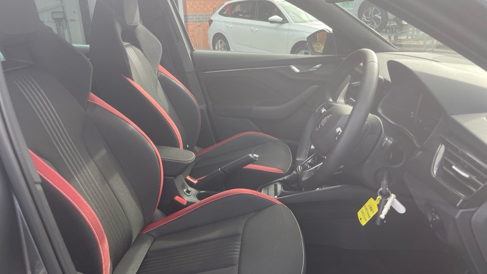Skoda Kamiq 1.0 TSI 110 Monte Carlo 5dr DSG Petrol Hatchback - Image 15