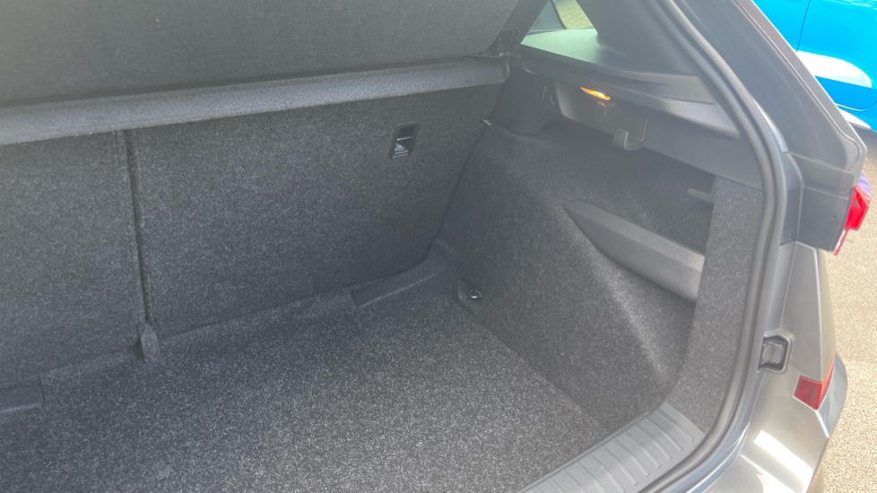 Skoda Kamiq 1.0 TSI 110 Monte Carlo 5dr DSG Petrol Hatchback - Image 22